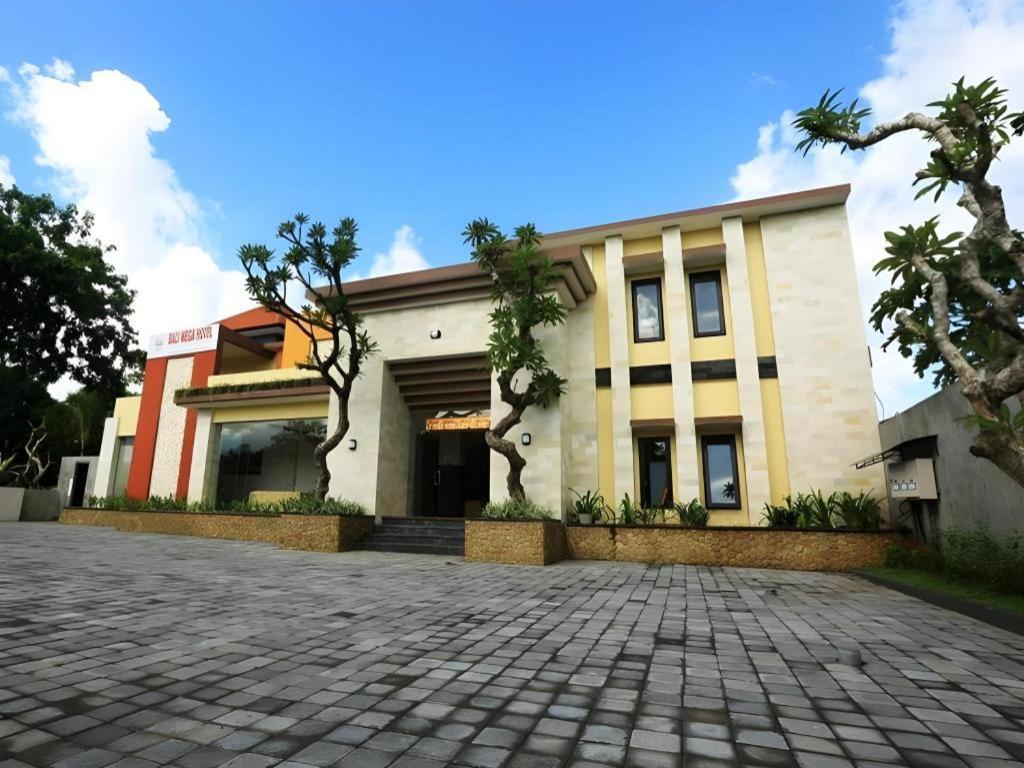 Bali Mega Hotel Jimbaran Exterior foto