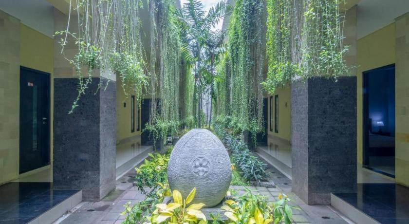 Bali Mega Hotel Jimbaran Exterior foto